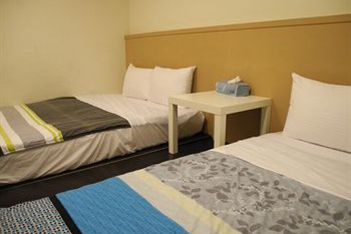 Room 14 of 29