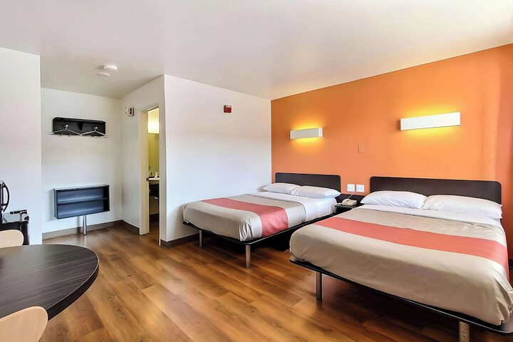 2 Double Beds (5 of 20)
