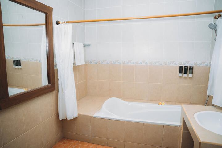 Room 149 of 176