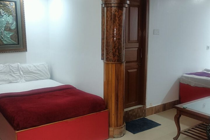 Room 19 of 38