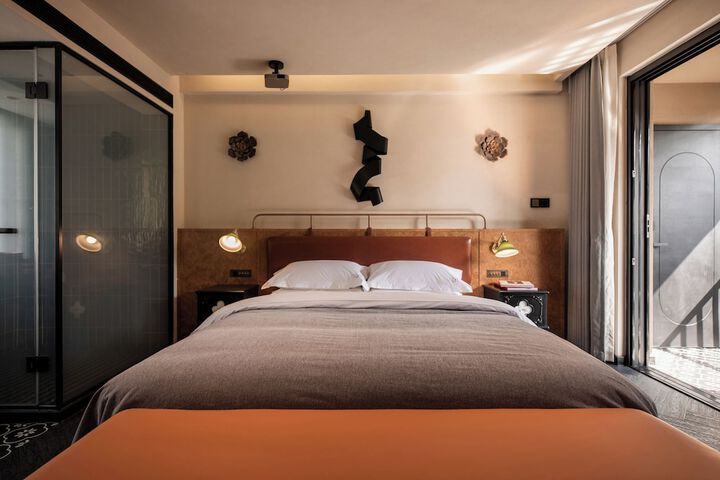 Room 45 of 123