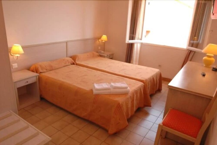 Room 7 of 20