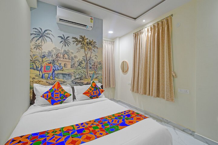 Room 6 of 29