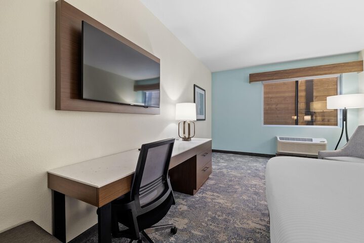Room 33 of 56