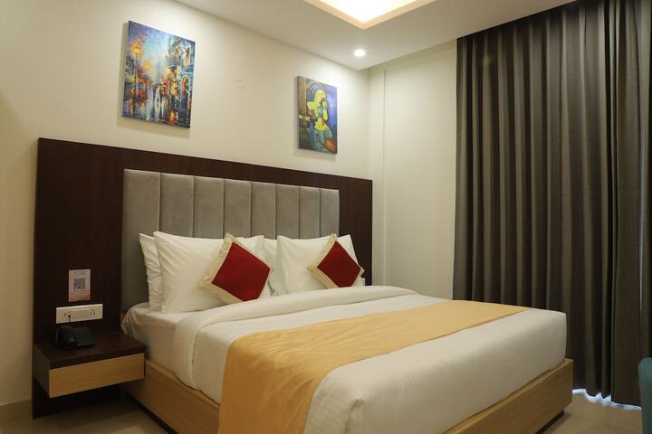 Room 10 of 24