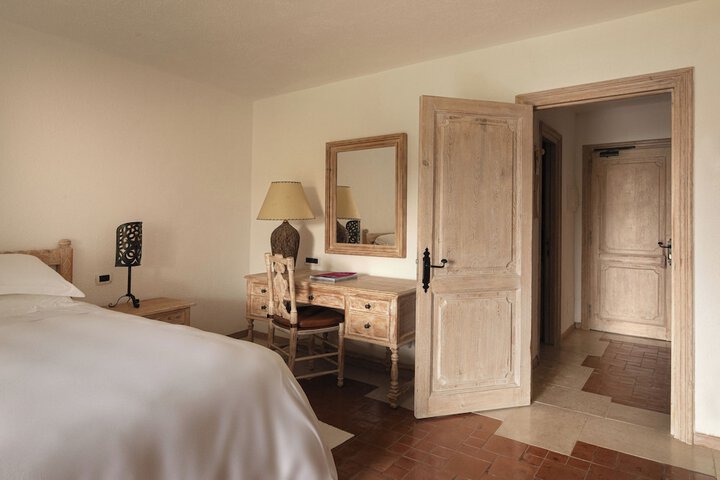 Room 30 of 170