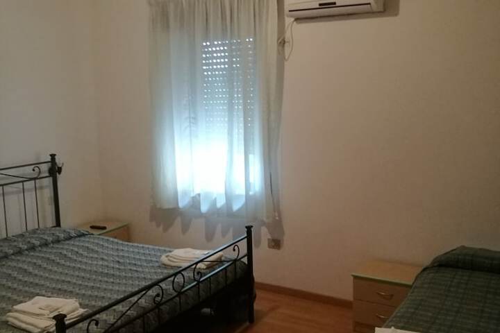 Room 14 of 46