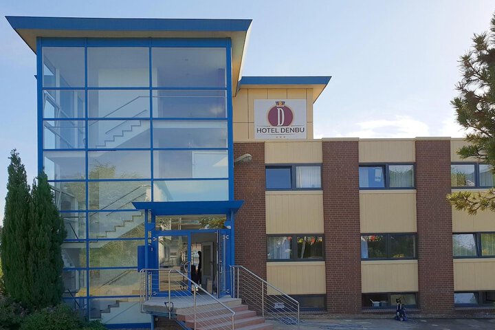 Exterior of Hotel Denbu