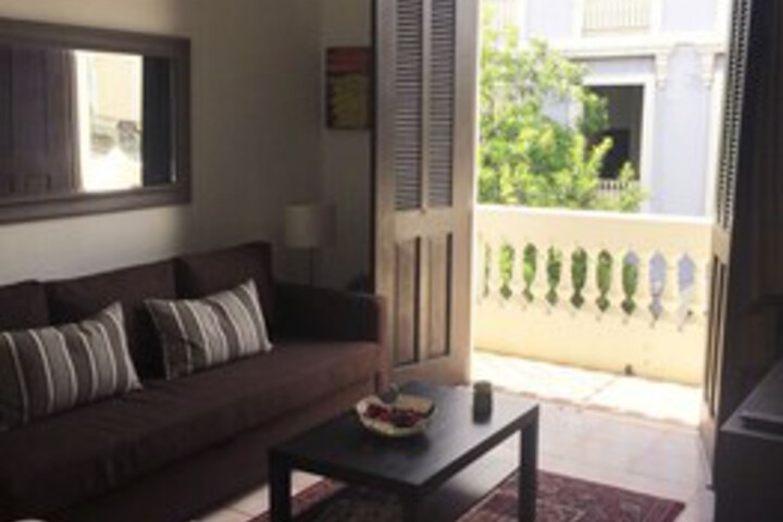 Room 10 of 21