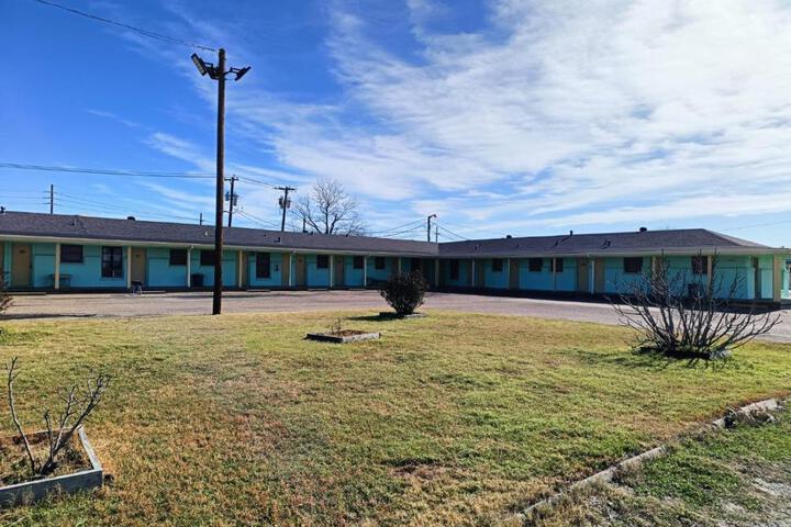 Triangle Motel by OYO Mexia Texas