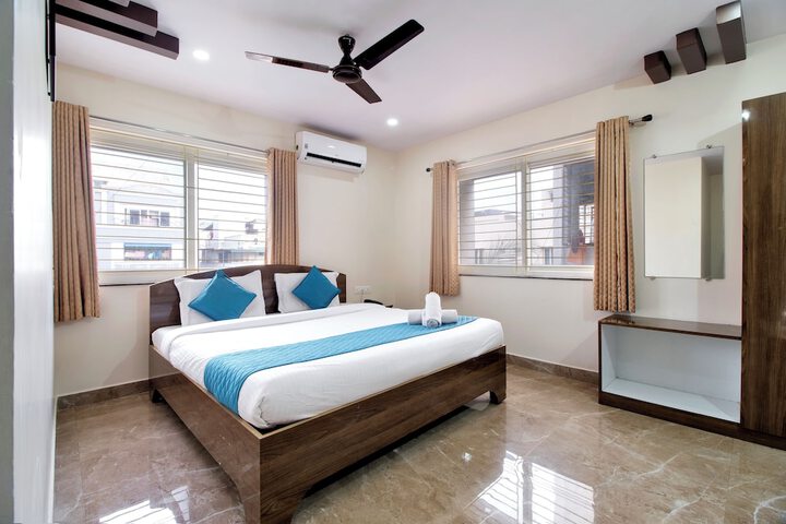 Room 6 of 17