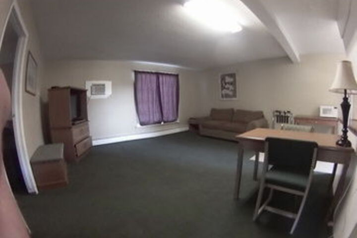 Room 12 of 35
