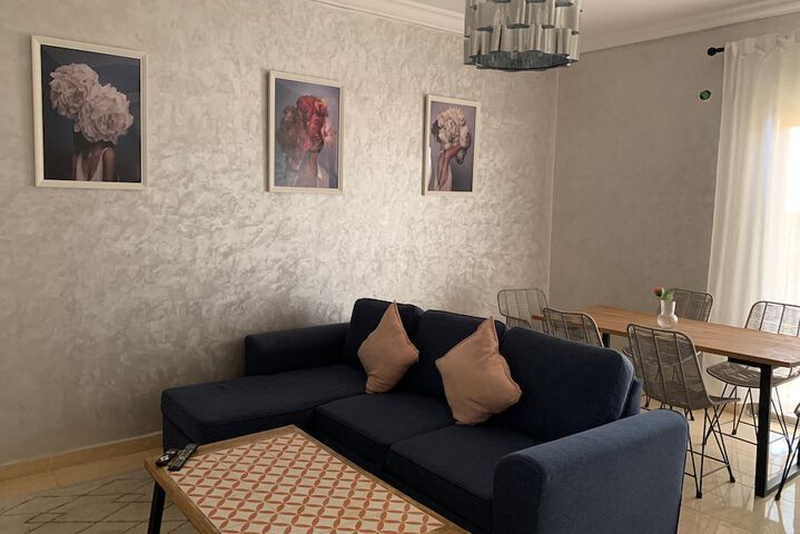 Room 8 of 16