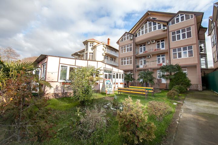 Hotel Mayak