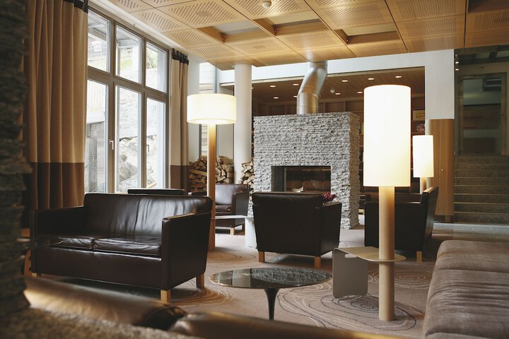 Lobby Entry
