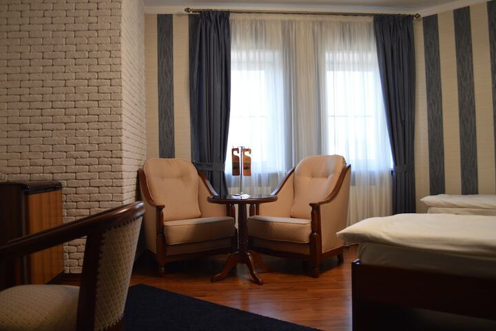 Room 23 of 52