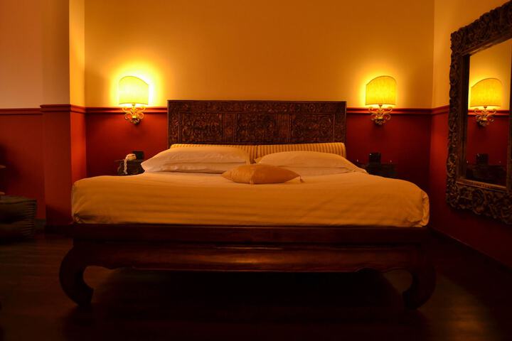 Room 13 of 110
