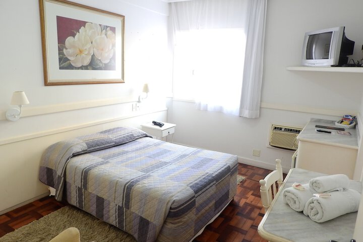 Room 20 of 39