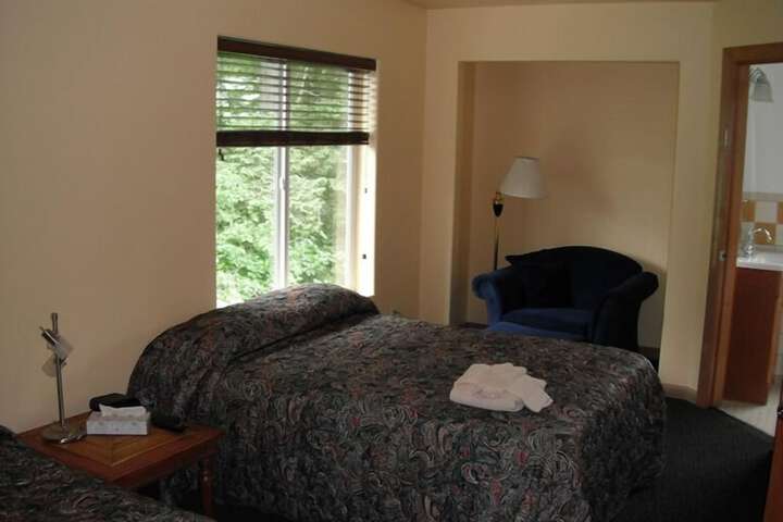 Room 16 of 50