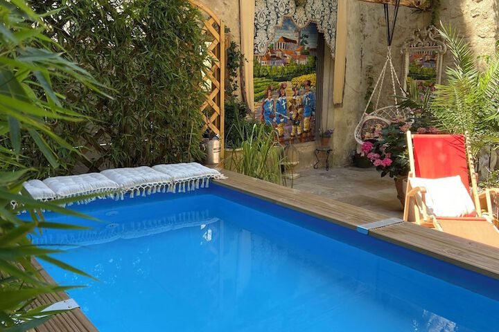 Pool 62 of 139