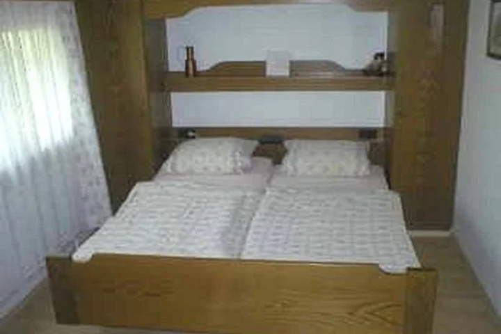 Room 3 of 4