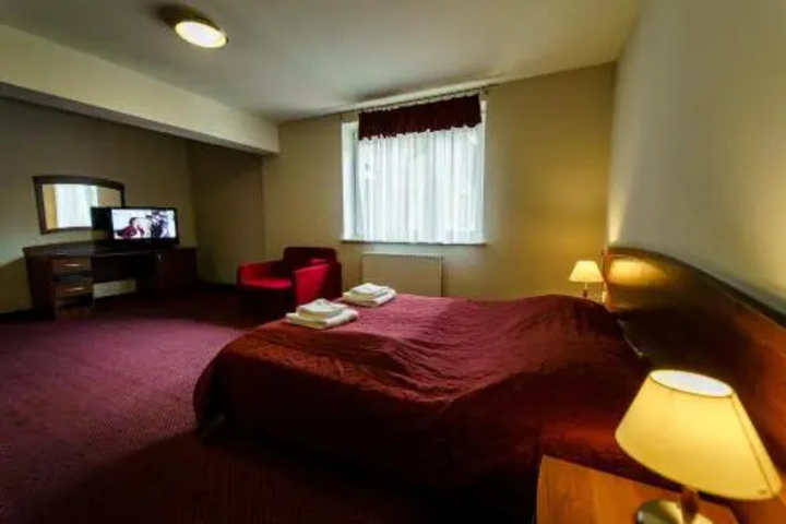 Room 7 of 23