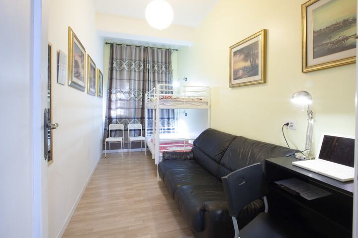 Room 34 of 68