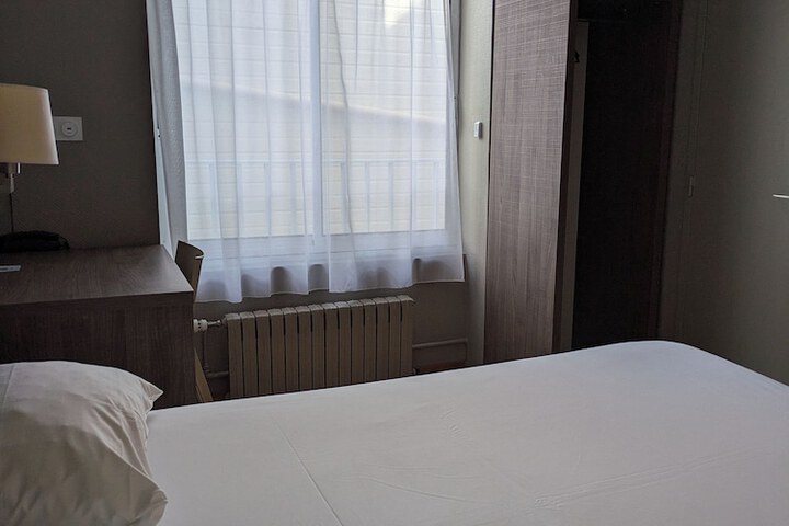 Room 35 of 67
