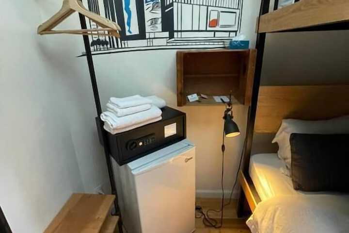 Room 3 of 19