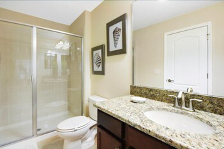Room 2 of 35