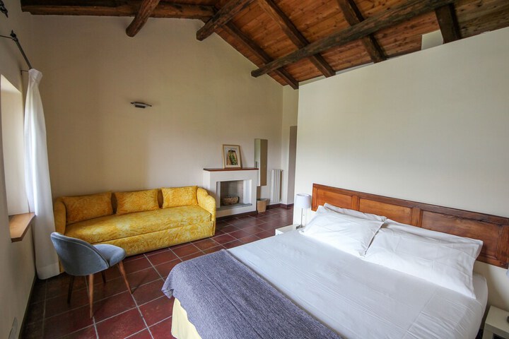 Room 11 of 29