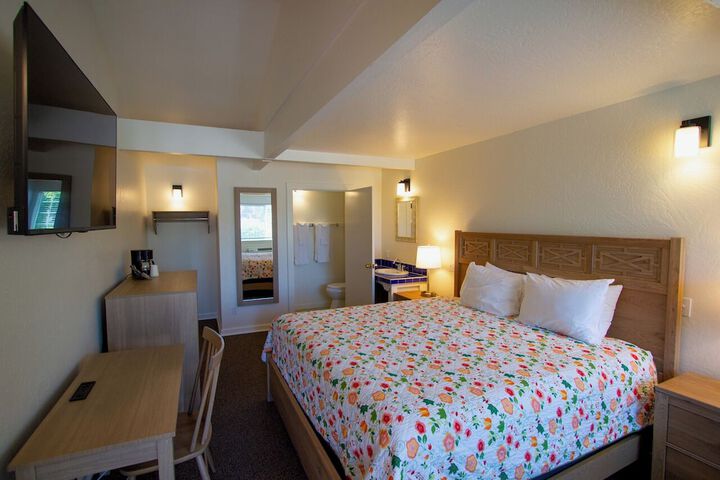 Room 7 of 25