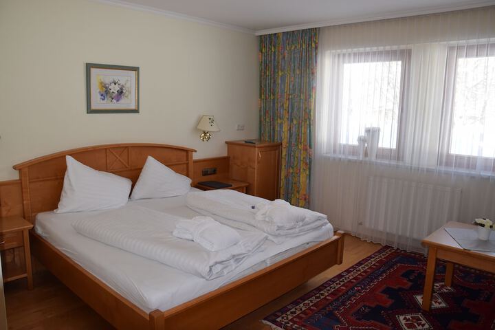 Room 8 of 58