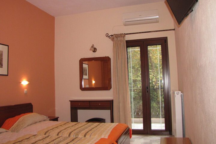 Room 14 of 40