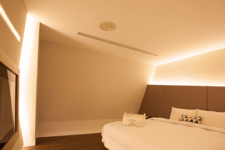 Room 17 of 82