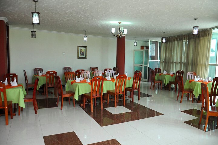 Dining 46 of 56