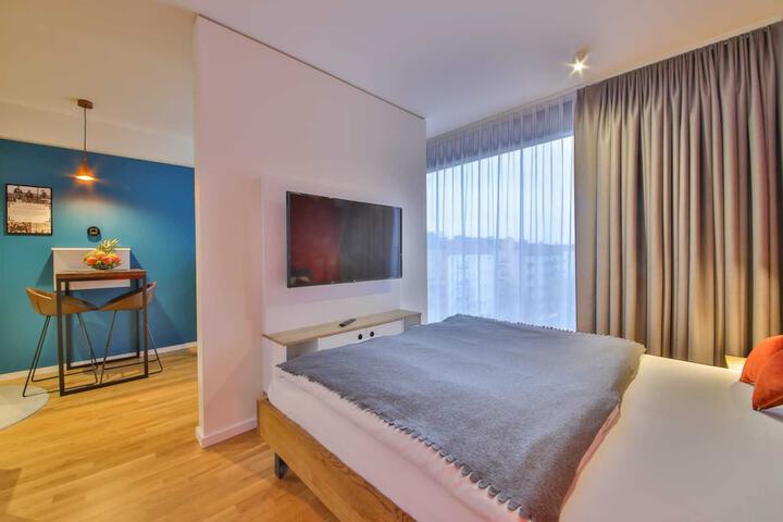 Room 15 of 44