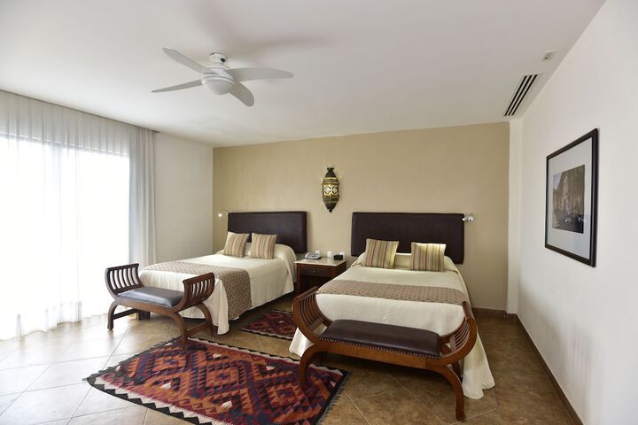 Room 4 of 53