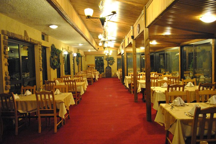 Dining 43 of 68