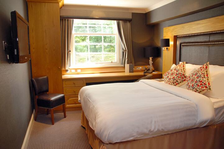 Room 26 of 68