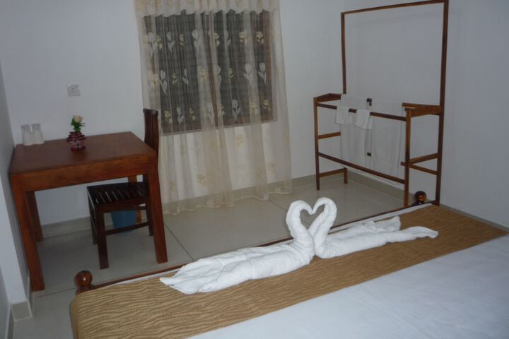 Room 13 of 66