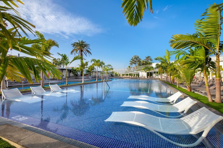 Pools & Facilities