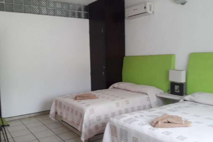 Room 11 of 43