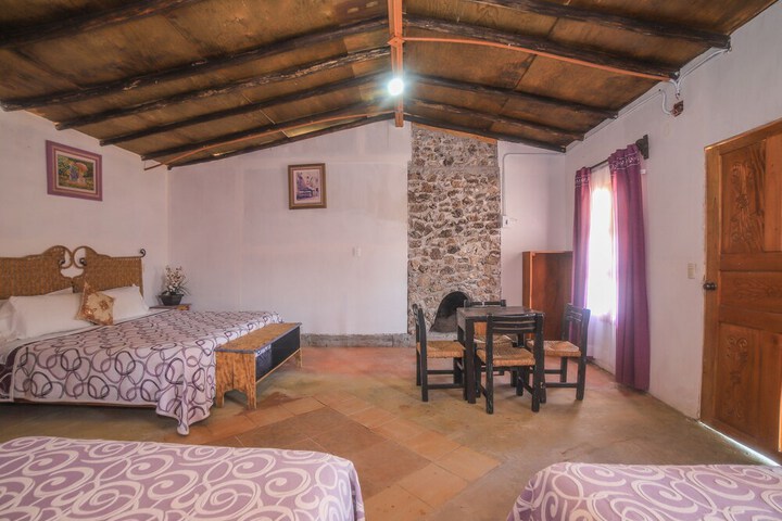 Room 14 of 24