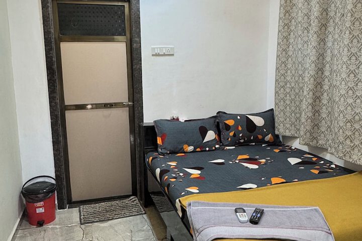 Room 34 of 50