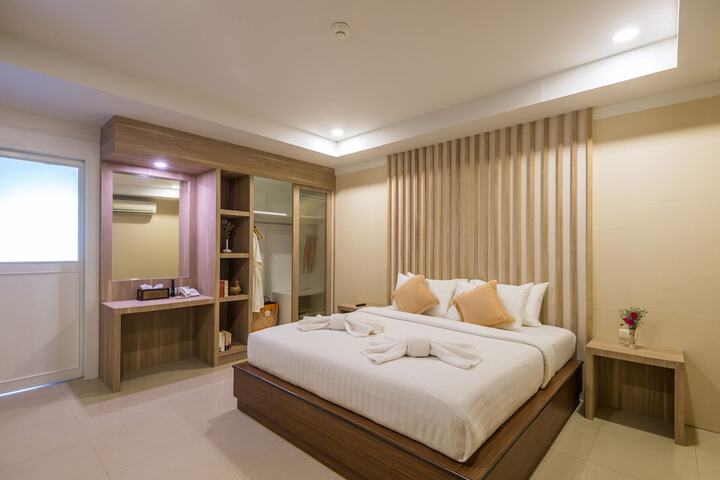 Room 19 of 208