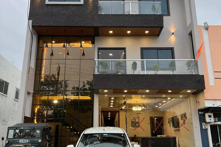 Shri Nivasa Inn