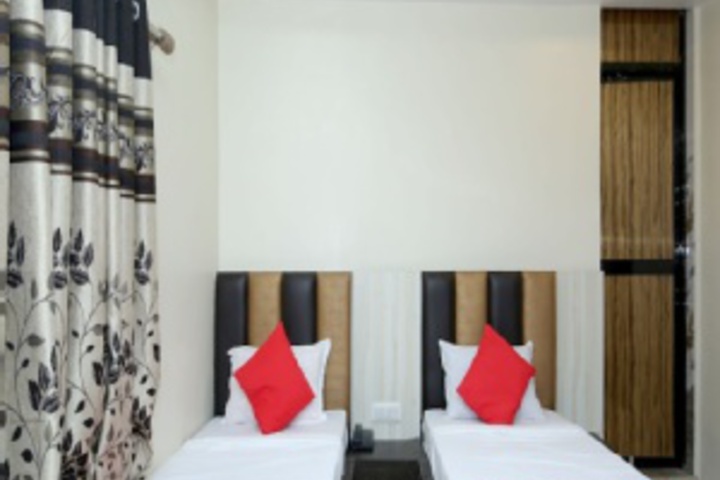 Room 272 of 407