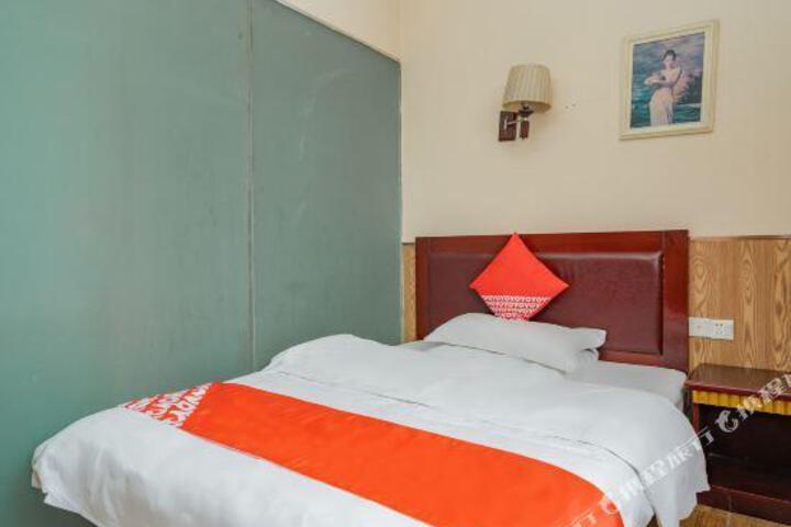 Chongqing Yuefeng Hotel