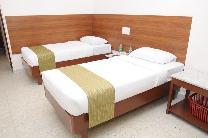 Room 6 of 38